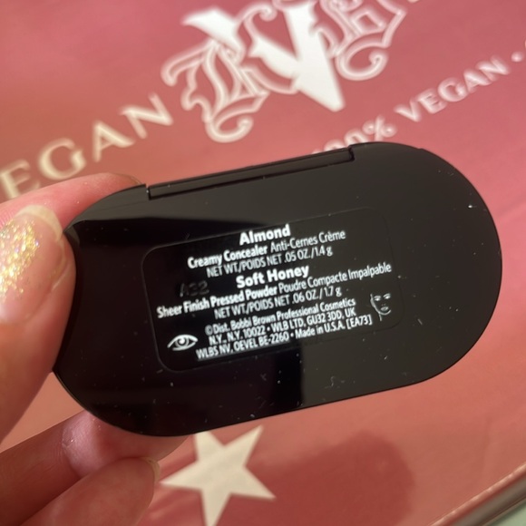 Bobbi Brown Concealer Kit Almond/Soft Honey NIB - Picture 5 of 8